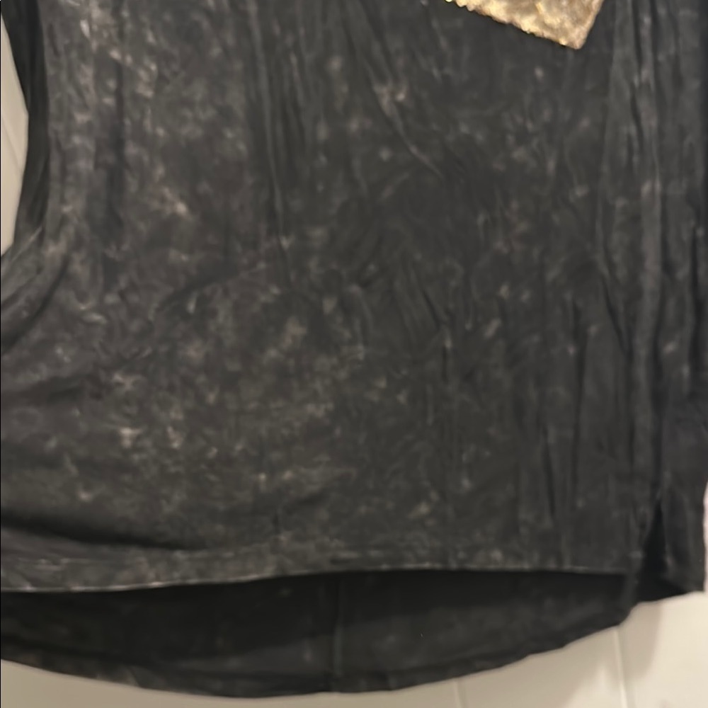 POL Black and Gold Sequin Long Sleeve Blouse - Picture 7 of 15